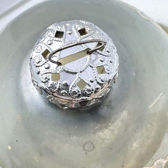 Victoria Col. Vtg Glass Christmas Ornament Set Of 4 Gold Silver Glitter Lace - Picture 7 of 11